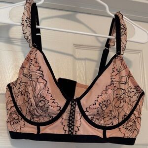 Auden Floral Lace Underwire Bra in Blush Pink and Black